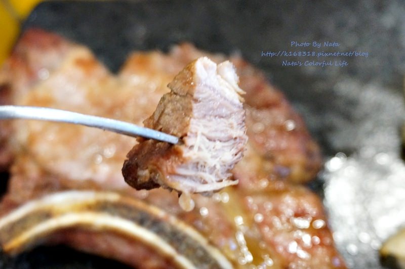 【美食♔台南東區】哞王原味炭烤牛排。堅持不使用重組肉、100%原塊肉更好吃~愛吃肉朋友絕對會喜歡。鄰近台南車站、成功大學、成大商圈