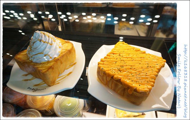 【美食】在台灣首家分店。不用到韓國也吃得到在地口味！首訪@高雄‧caff'e bene巨蛋店(咖啡陪你)