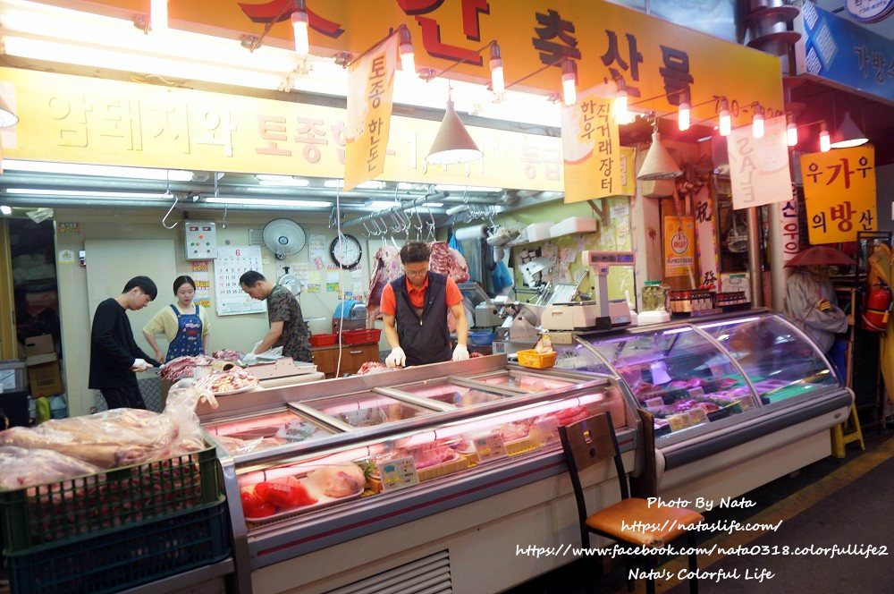 【旅遊✈韓國】首爾自由行│通仁市場통인시장。傳統市場遊樂趣！只要花5000韓元送給你10個銅板，拿著銅板消費就可買到滿滿食物