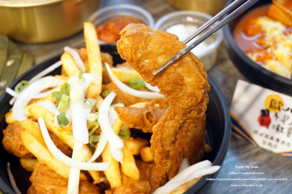 【美食♔台南東區韓式料理】歐八不是阿啾喜-成大店。炸全雞、半半炸雞、街邊吐司、血腸年糕，韓式拉麵澎派程度你絕對不會失望