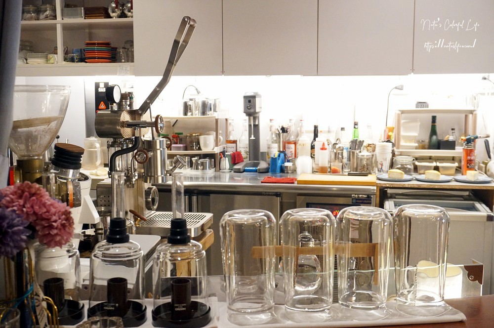 【美食♔台南中西區餐酒館】Coffee Cafe’ Bistro。從精品咖啡到法式排餐，一次滿足味蕾