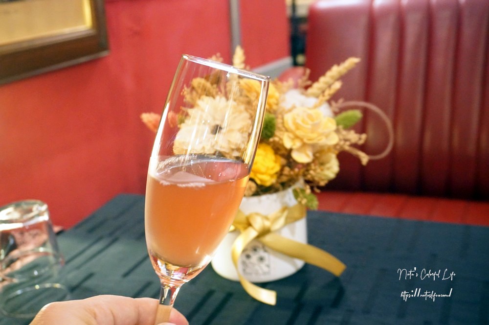 【美食♔台南中西區餐酒館】Coffee Cafe’ Bistro。從精品咖啡到法式排餐，一次滿足味蕾