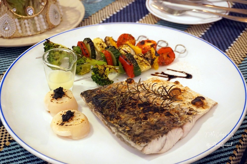 【美食♔台南中西區餐酒館】Coffee Cafe’ Bistro。從精品咖啡到法式排餐，一次滿足味蕾