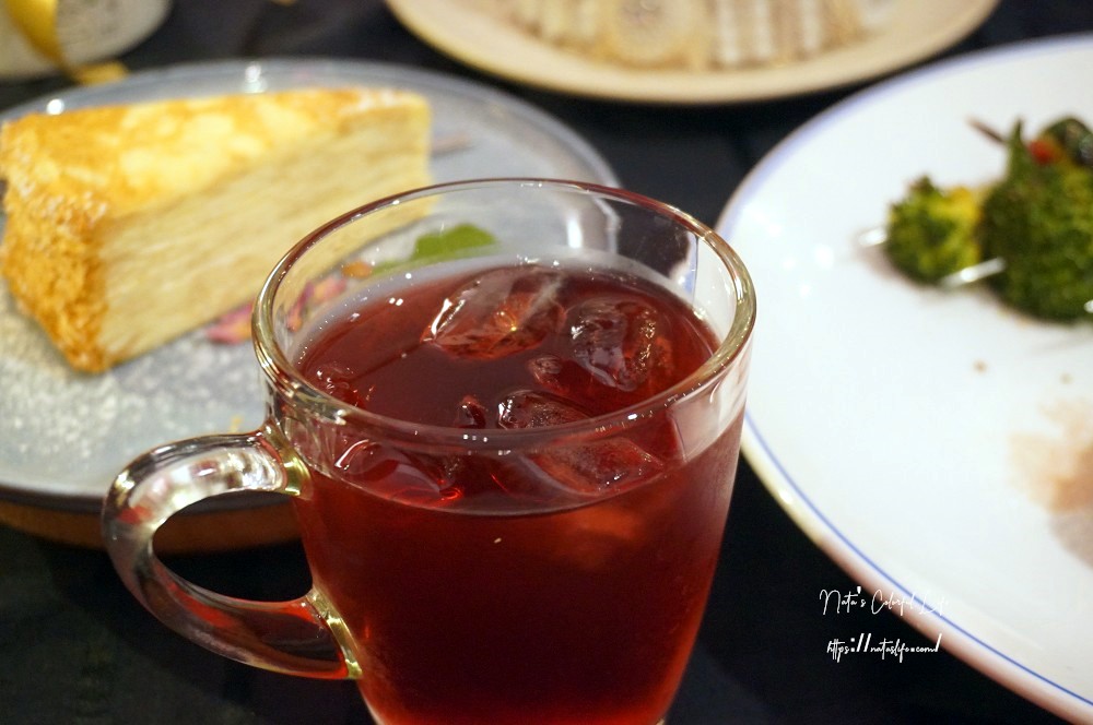 【美食♔台南中西區餐酒館】Coffee Cafe’ Bistro。從精品咖啡到法式排餐，一次滿足味蕾